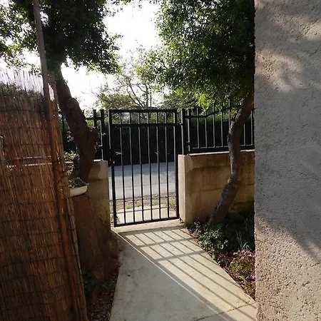 Tomato Апартаменти *